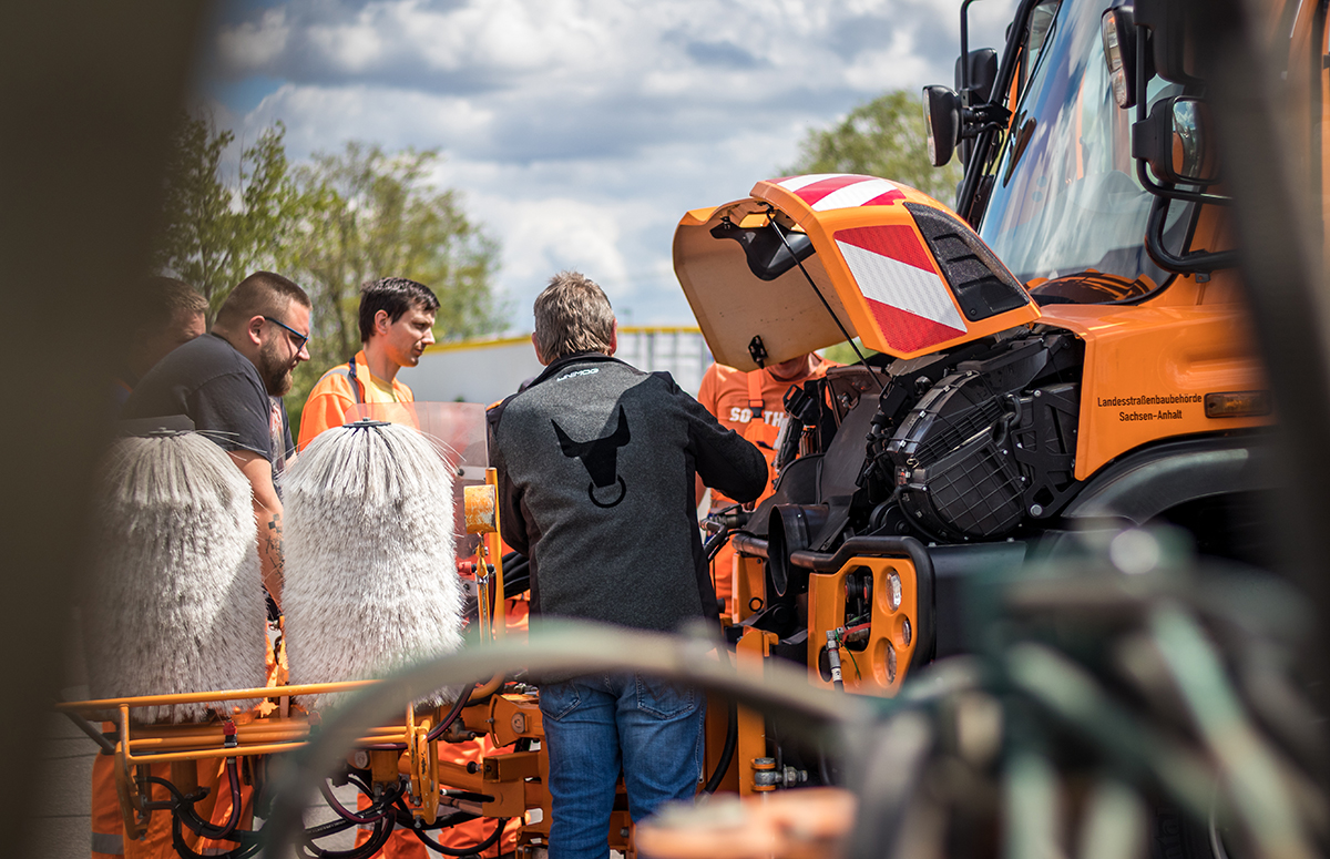 Unimog Ersatzteile bei Henne