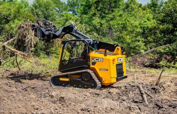 JCB Kompaktraupenlader mit Greifer