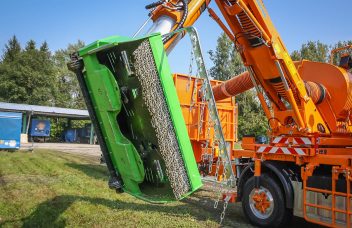 MULAG Grünpflegekopf ECO 1200 plus an Unimog