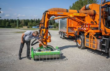 MULAG Grünpflegekopf ECO 1200 plus, Gebietsvertriebsleiter Peter Hofmann