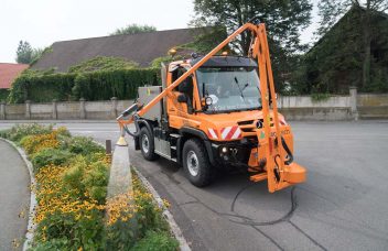 Unimog mit EcoTech Gießarm