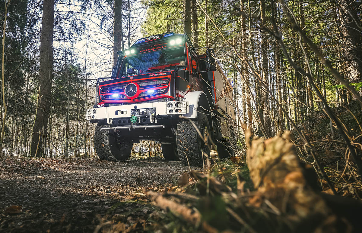 Unimog U5023 TLF 3000 im Waldbrandeinsatz