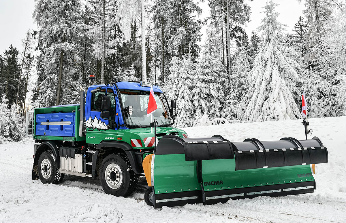 Winterdiensttechnik - Schneepflüge, Schneefräsen und Streutechnik