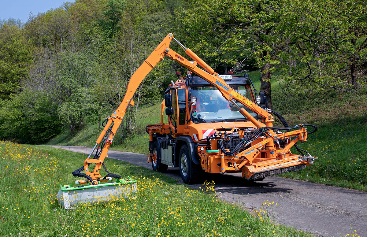 Unimog U 535 mit Mulag Kombinationsausleger MKM 700 mit ECO 1200 + RMK 1200 mit ZMS 400 Mulag Heckausleger SB 600 + ECO 1200 plus