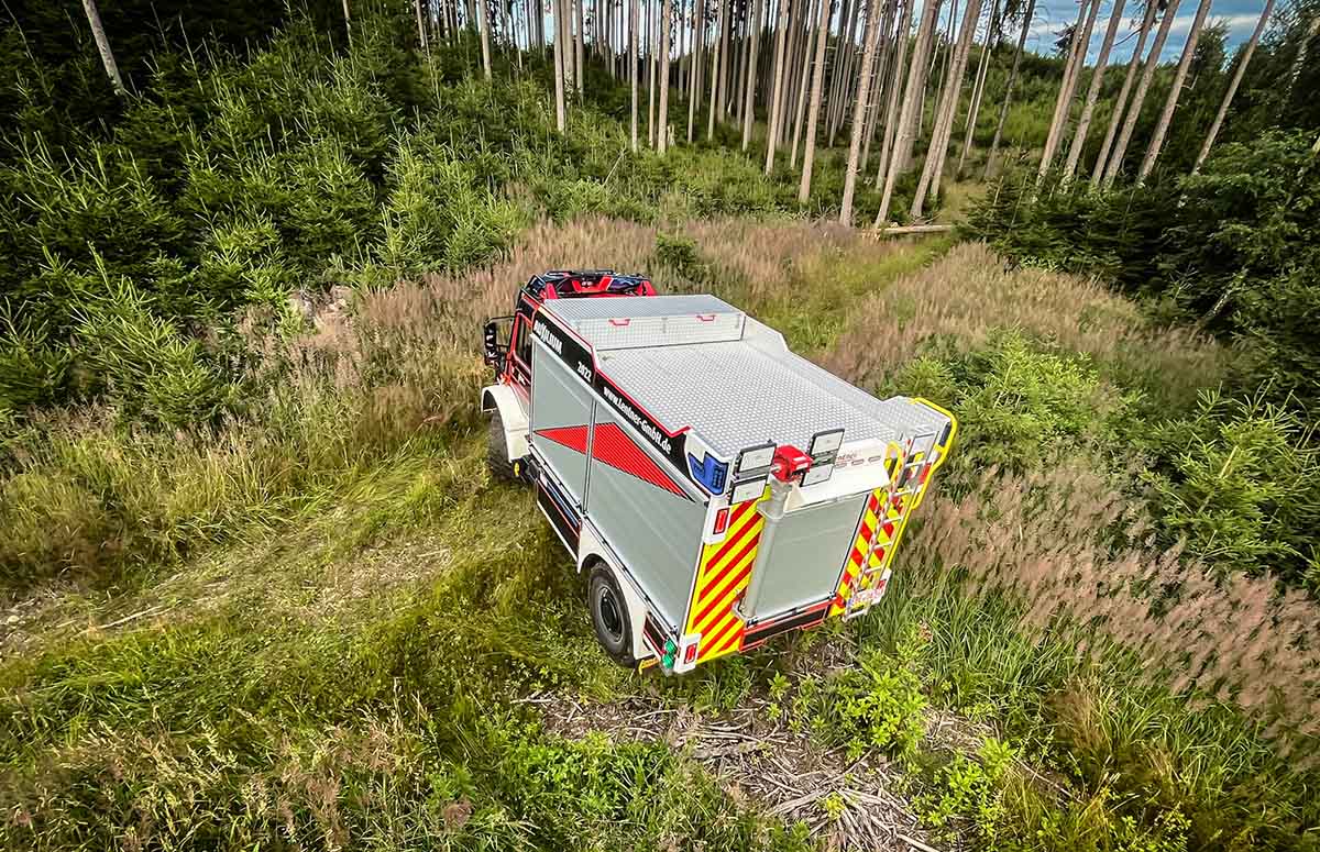 Offroad Unimog U 5023 im Gelände