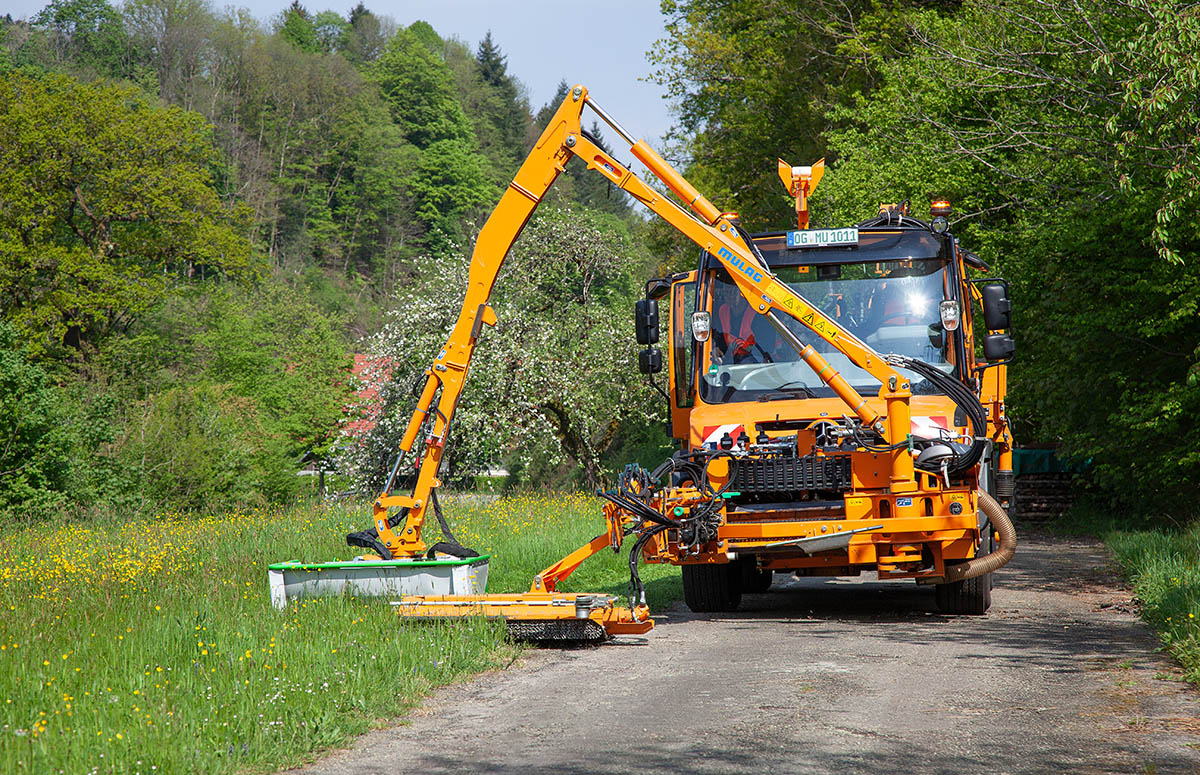 Unimog U 535 mit Mulag Kombinationsausleger MKM 700 mit ECO 1200 + RMK 1200 mit ZMS 400