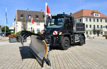 Unimog U327 mit Yeti ECO FS 50 und Teplex TE90.30-40S von Bucher Municipal