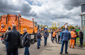 Zahlreiche Ausstellungsfahrzeuge auf der Bauhofleitertagung 2023 in Wiedemar