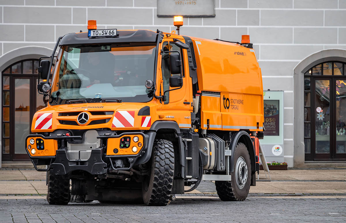 Unimog mit Kehraufbau für Torgau