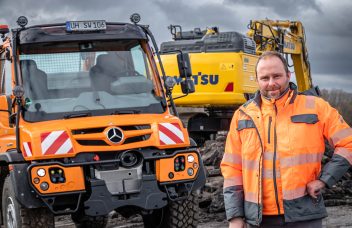 Zu sehen die Einzigartige Kombination des U 530 mit Lotha Absatzkipper und dem Geschäftsführer Weiß