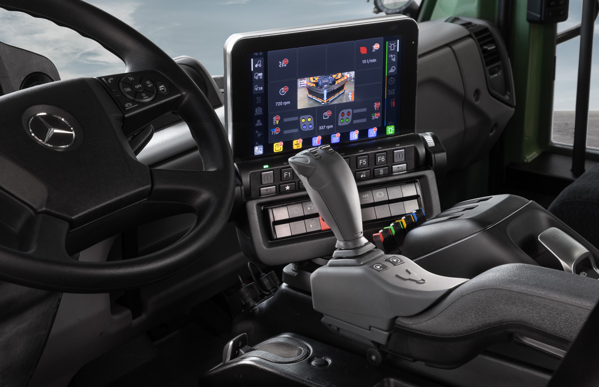 Neues Unimog Bedienkonzept UNI-TOUCH