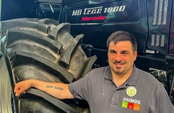 Michael Kaiser mit einem MB trac 1800