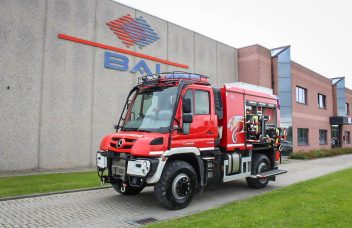 Unimog U 323 TLF 2000 von BAI