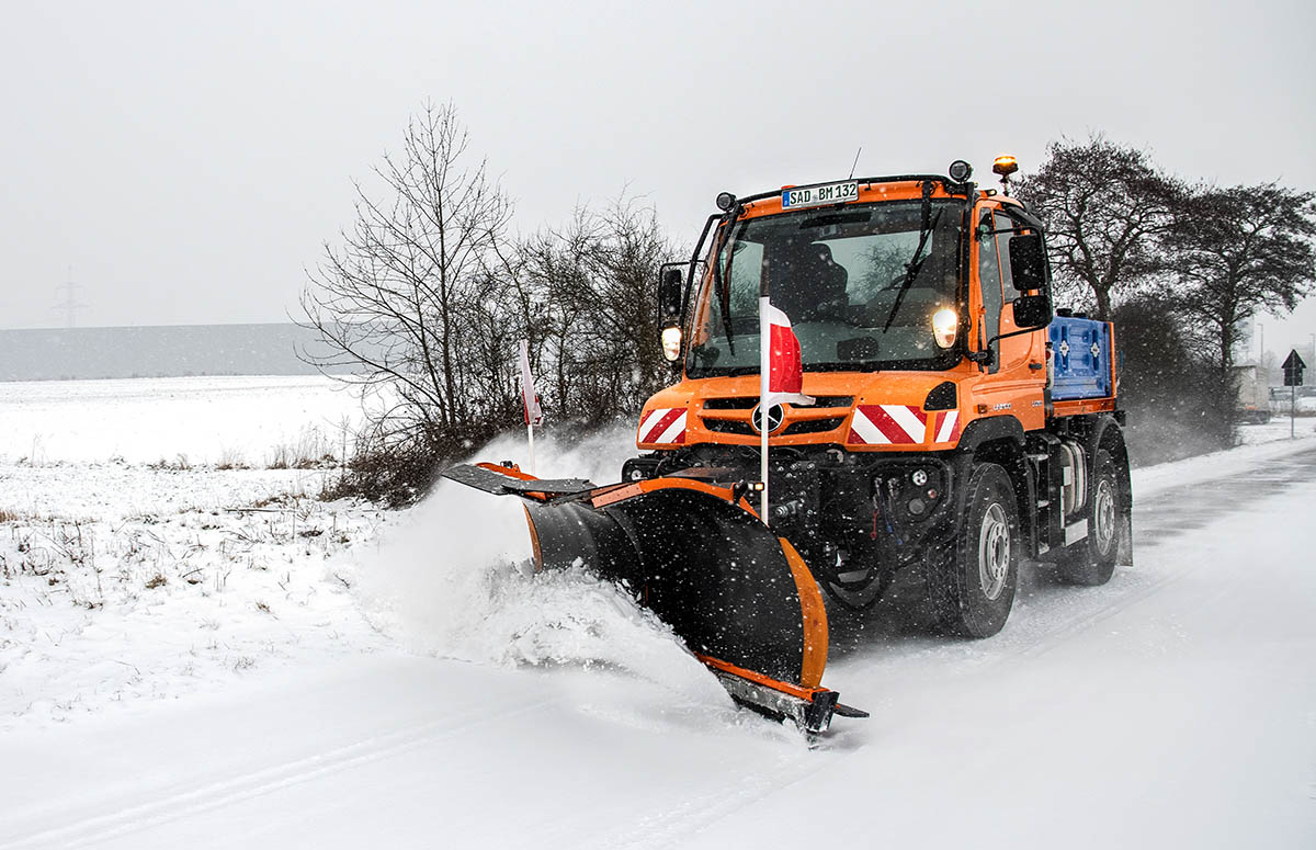 Unimog U 219 mit Bucher Winterdienst Unix & Yeti Ausstattung Unimog U 219 mit Bucher Winterdienst Unix & Yeti Ausstattung