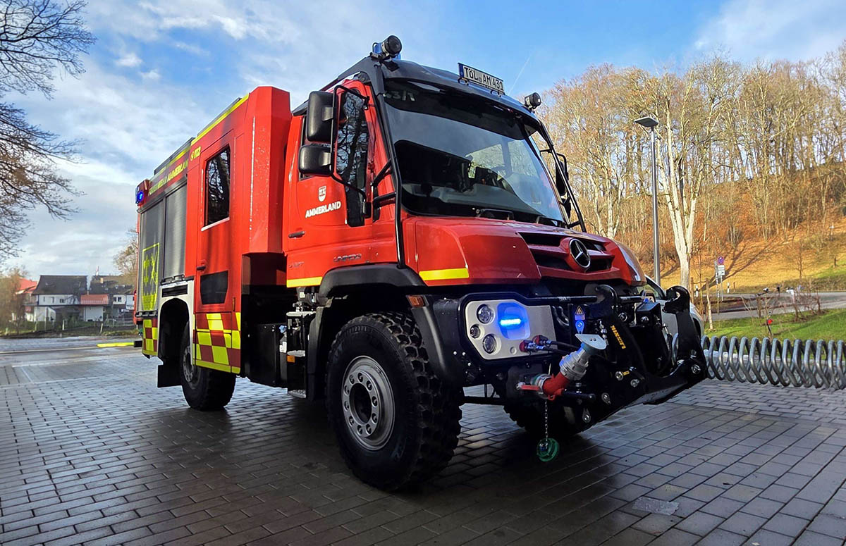 LF 10 der Feuerwehr Ammerland auf Unimog mit Lentner-Aufbau